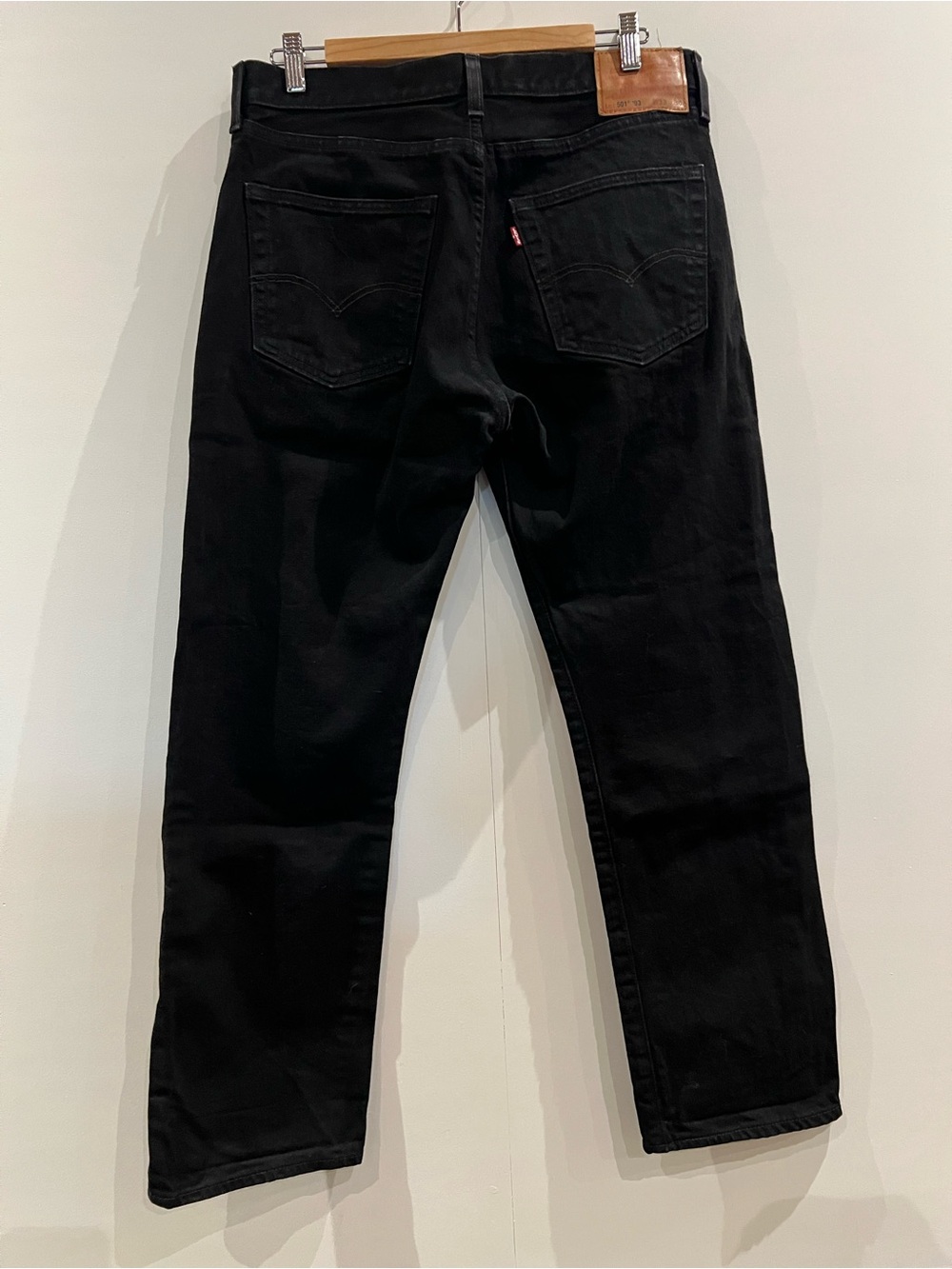 Levi's 501 Men's Straight Leg Jeans in Black